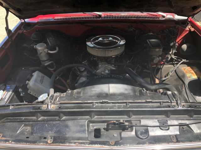 1983 Red/White Chevrolet C-10