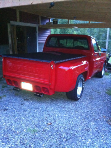 19850000 Red Chevrolet C-10 stepside