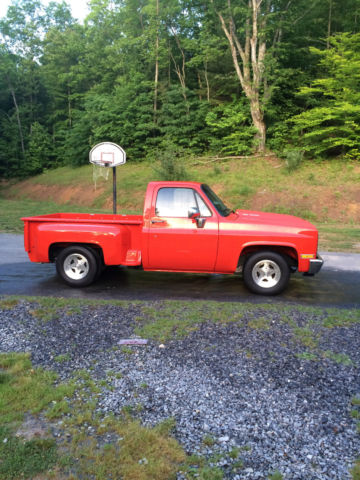 19850000 Red Chevrolet C-10 stepside