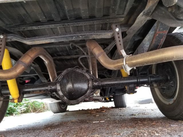 1986 Red Black Chevrolet C-10 Standard Cab Pickup