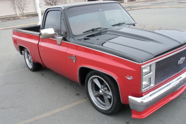 1986 Red Black Chevrolet C-10 Standard Cab Pickup