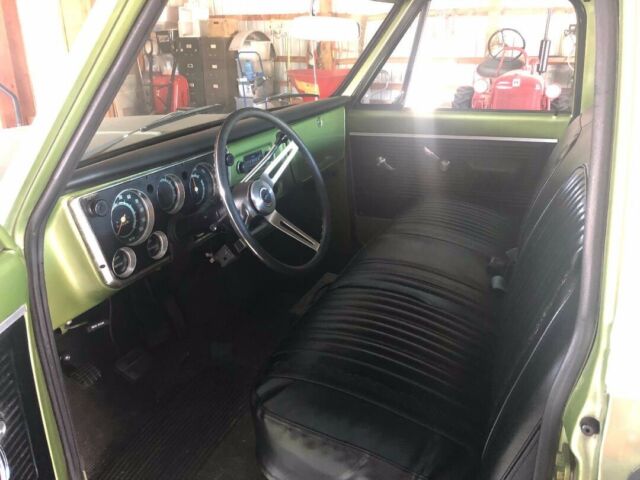 1971 Green Chevrolet C-10 Standard Cab Pickup