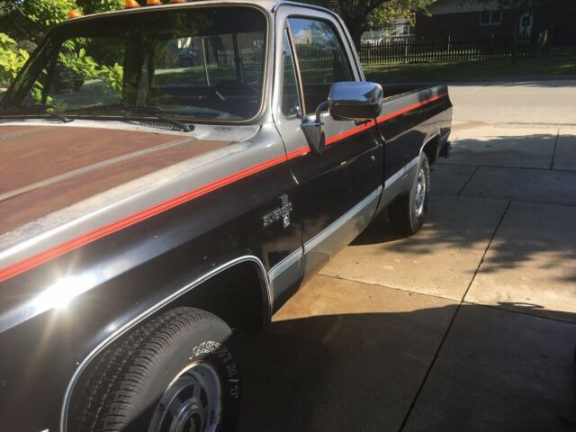 1986 Black Chevrolet C20 Pickup