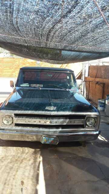 1969 blue Chevrolet C-10 Cabina y chasis