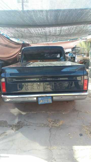 1969 blue Chevrolet C-10 Cabina y chasis