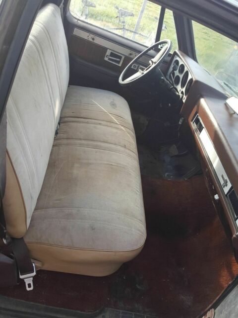 1982 Burgundy Chevrolet C-10 Standard Cab Pickup