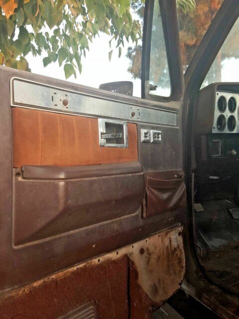 1982 Burgundy Chevrolet C-10 Standard Cab Pickup