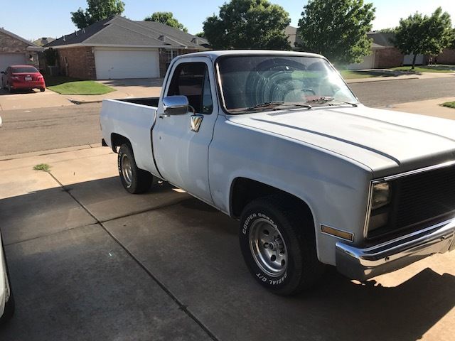 1986 primer Chevrolet C-10 Short wide