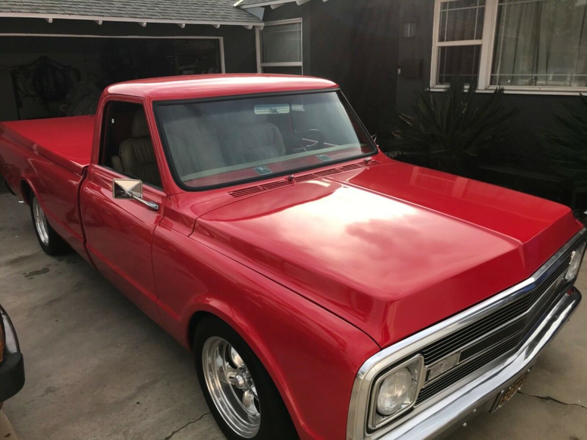 1970 Red Chevrolet C-10