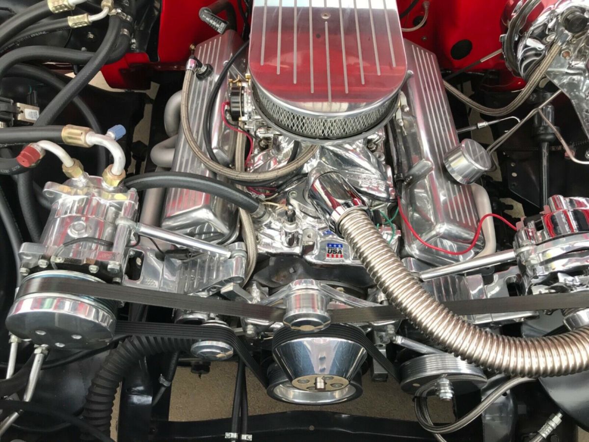 1970 Red Chevrolet C-10