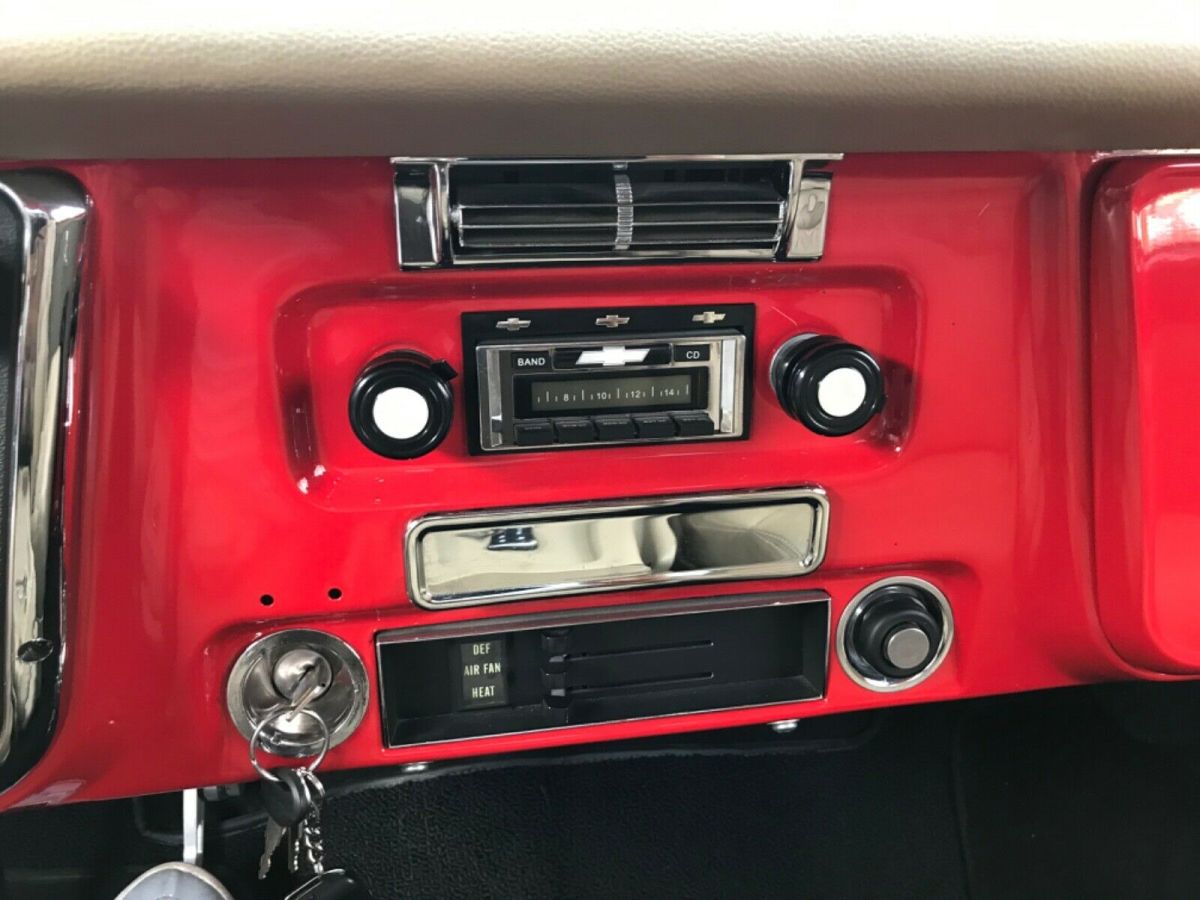 1970 Red Chevrolet C-10