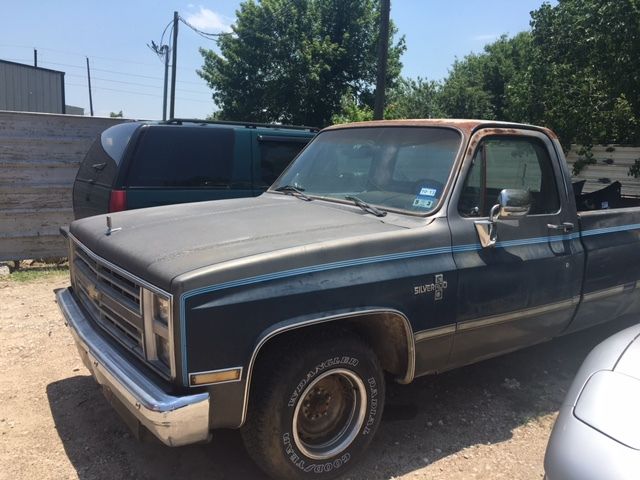 1986 Blue Chevrolet C-10 Standard Cab Pickup