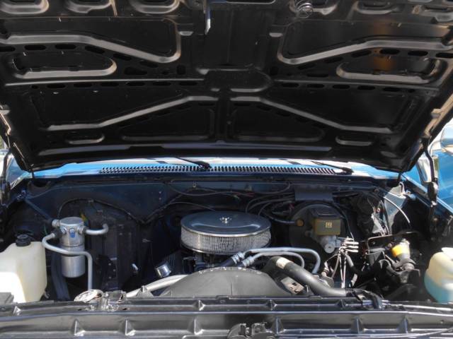 1986 Blue Chevrolet C-10 Standard Cab Pickup