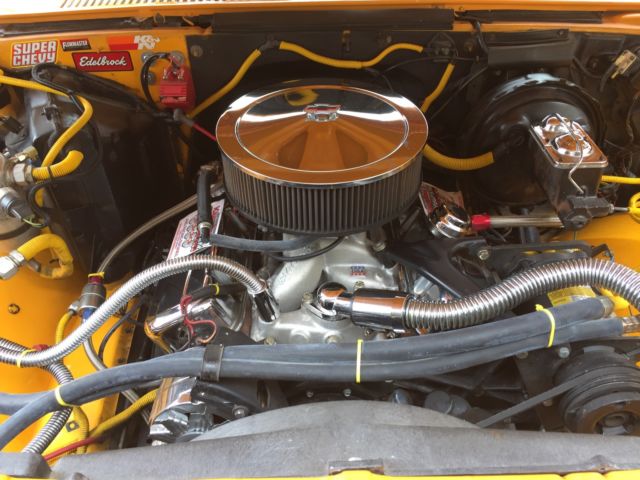 1982 Yellow Chevrolet C-10 Cab & Chassis