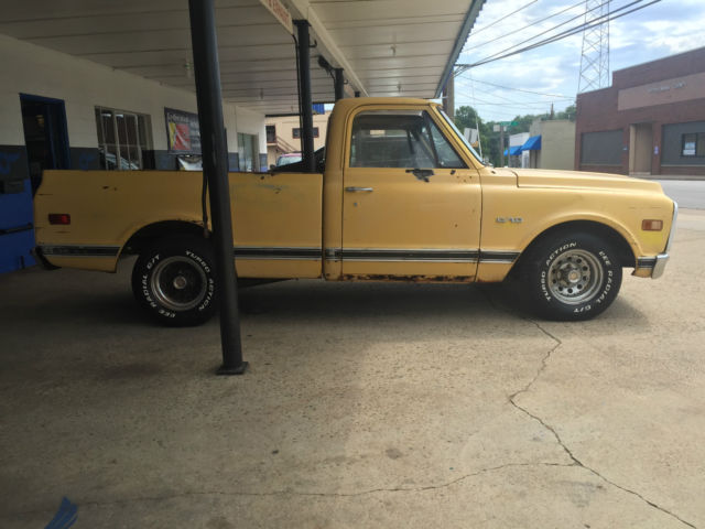 1969 Yellow Chevrolet C-10 SWB