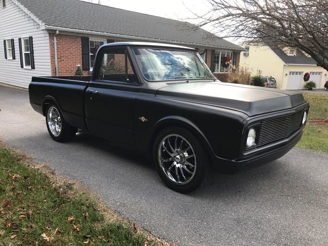1972 Black Chevrolet C-10