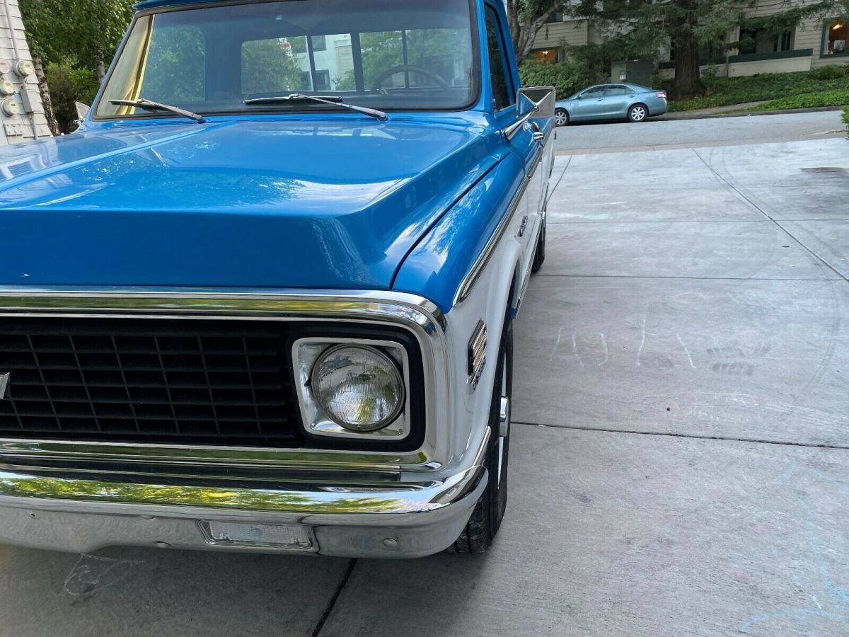 1972 Blue Chevrolet C-10 Standard Cab Pickup