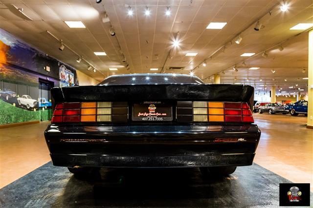 1987 Black Chevrolet Camaro --