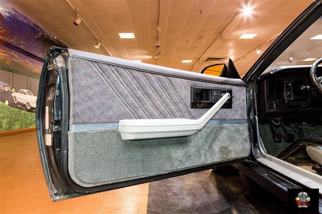 1987 Black Chevrolet Camaro --