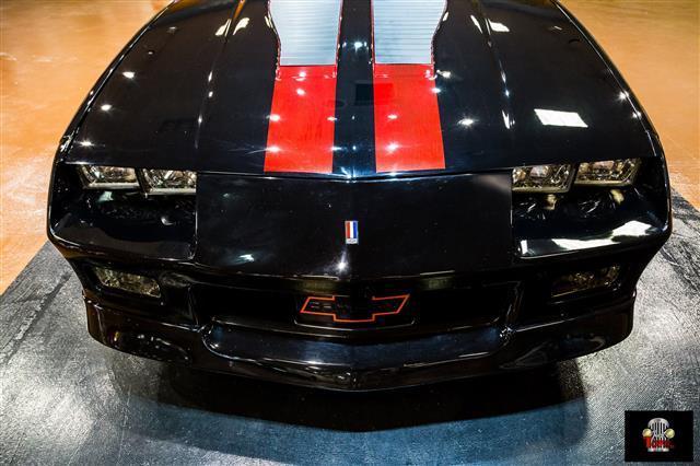 1987 Black Chevrolet Camaro --