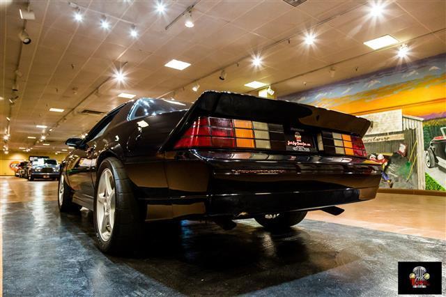 1987 Black Chevrolet Camaro --