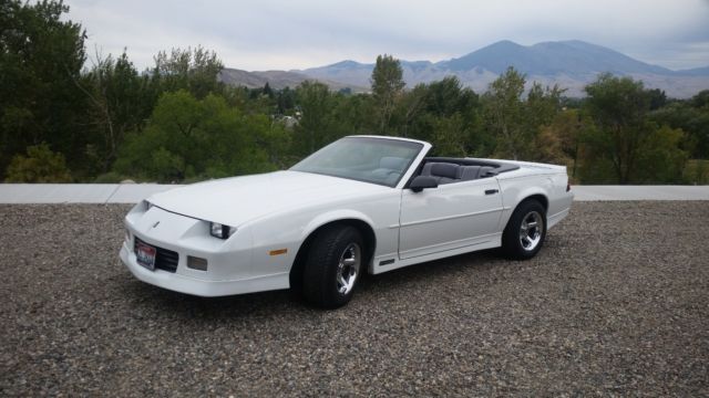 1989 White Chevrolet Camaro Convertible