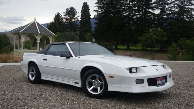 1989 White Chevrolet Camaro Convertible