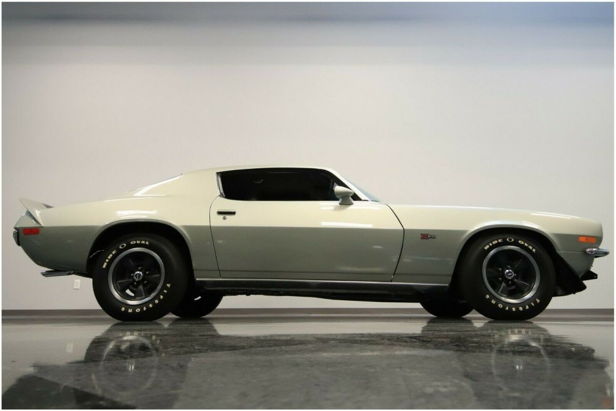 1972 Silver Chevrolet Camaro Coupe