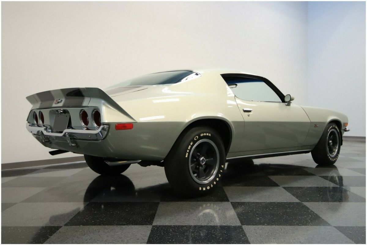1972 Silver Chevrolet Camaro Coupe