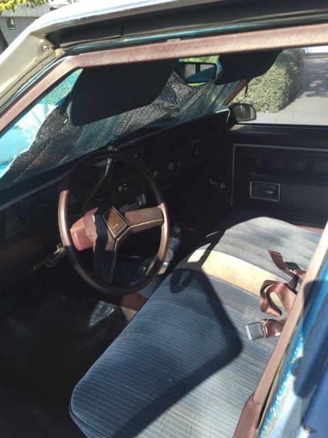 1987 Blue Chevrolet Capriceold Sedan