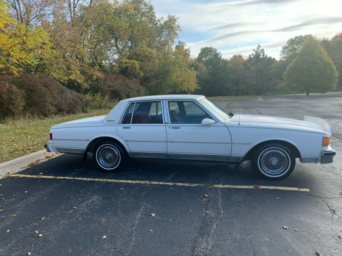 1986 White Chevrolet Caprice Sedan