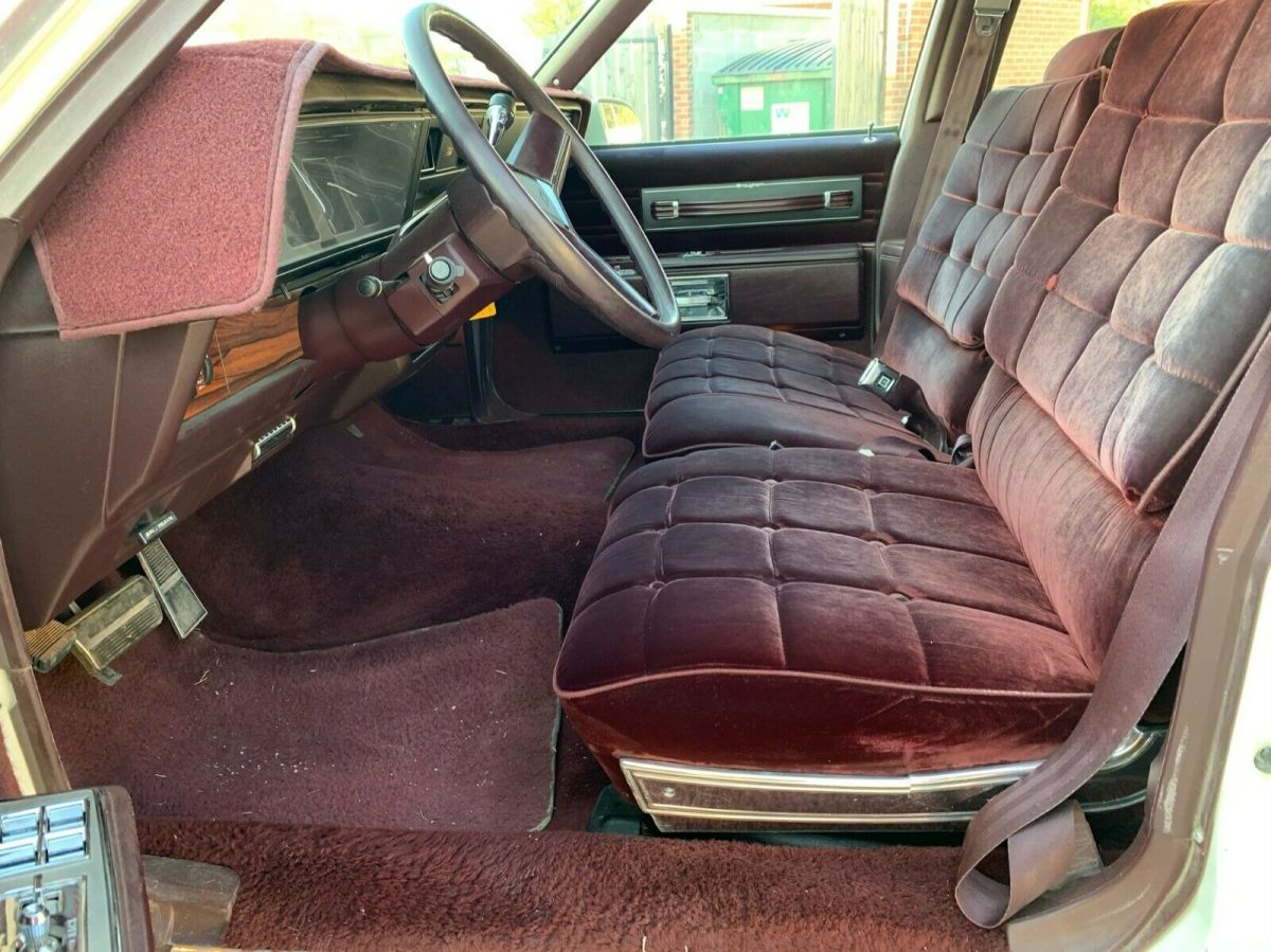 1986 White Chevrolet Caprice Sedan