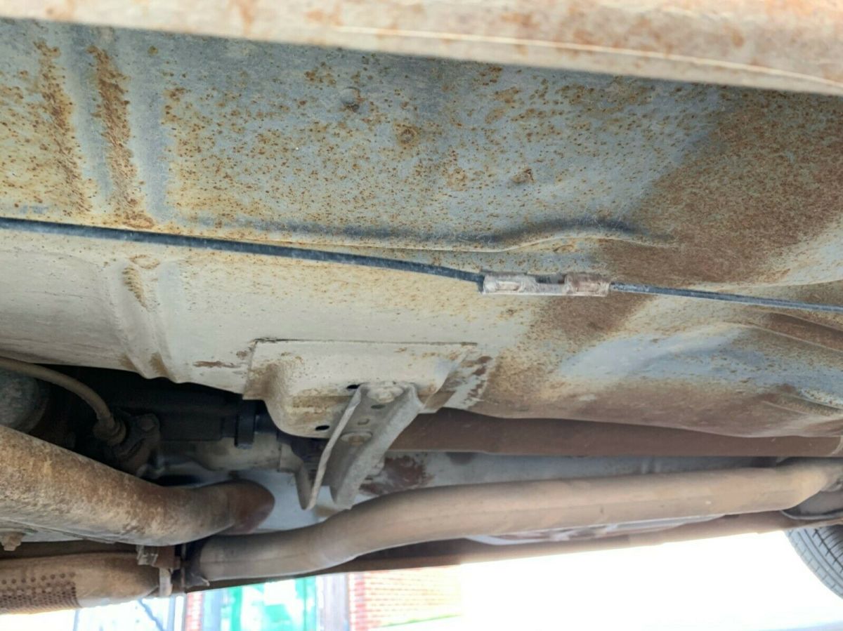 1986 White Chevrolet Caprice Sedan