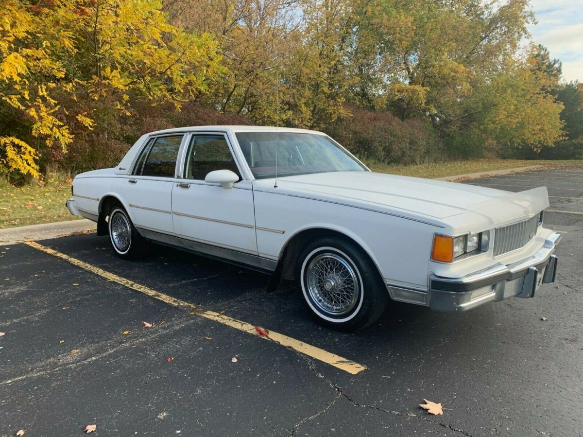 1986 White Chevrolet Caprice Sedan
