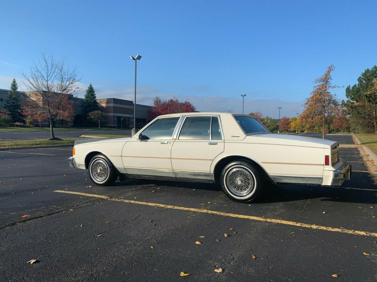 1986 White Chevrolet Caprice Sedan