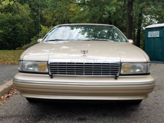 1994 Gold Chevrolet Capriceold