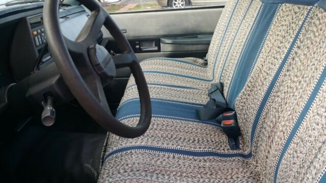 1993 White Chevrolet C/K Pickup 1500 Cab & Chassis