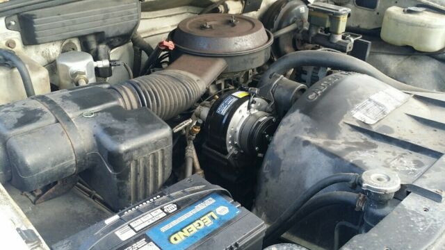 1993 White Chevrolet C/K Pickup 1500 Cab & Chassis