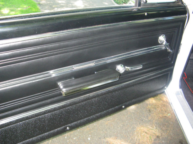 1966 White Chevrolet Chevelle Coupe