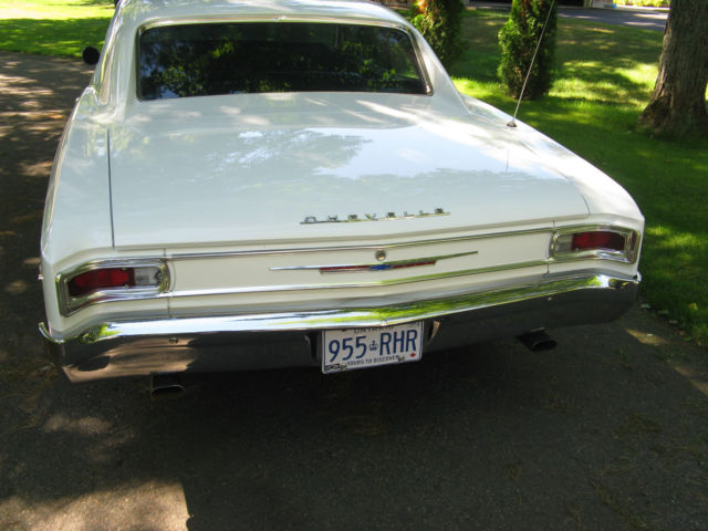 1966 White Chevrolet Chevelle Coupe