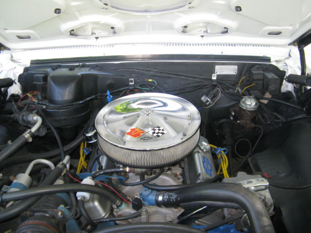 1966 White Chevrolet Chevelle Coupe