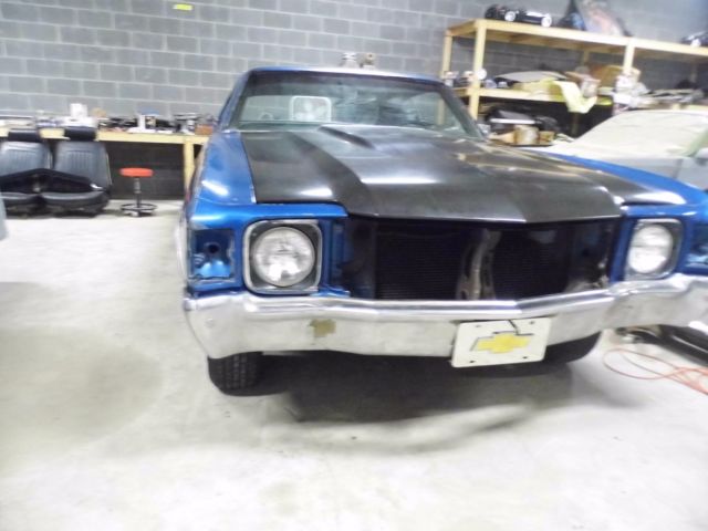 1972 Blue Chevrolet Chevelle Coupe