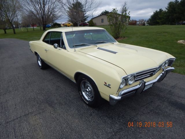 1967 Yellow Chevrolet Chevelle Coupe