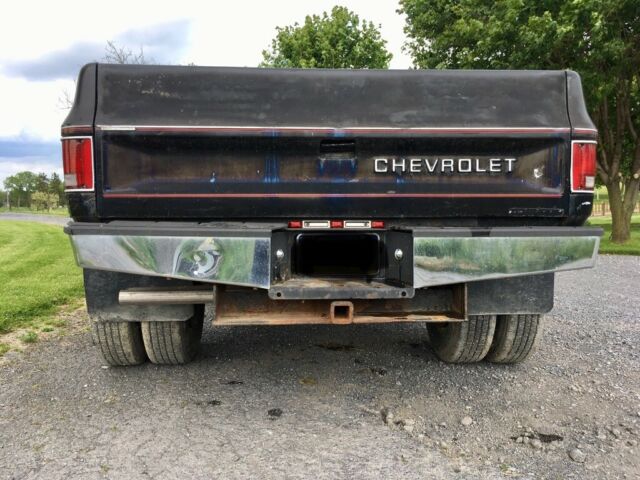 1988 Black Chevrolet C/K Pickup 3500 Crew Cab Pickup