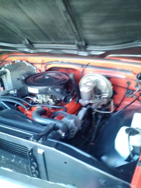 1972 Medium red/white Chevrolet C-10 Long bed