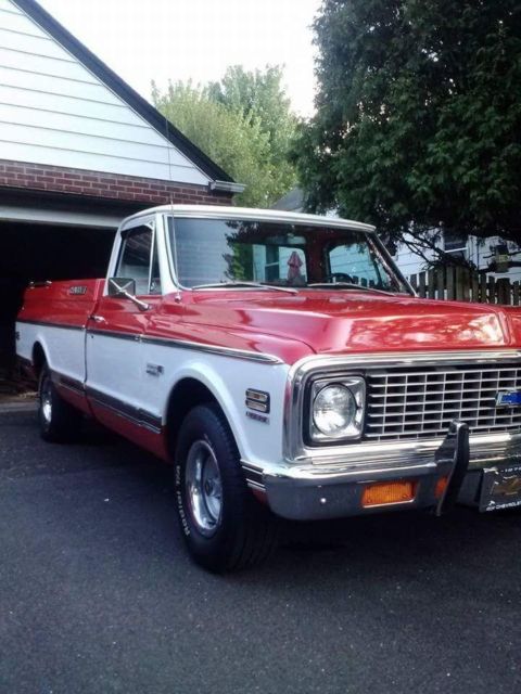 1972 Medium red/white Chevrolet C-10 Long bed