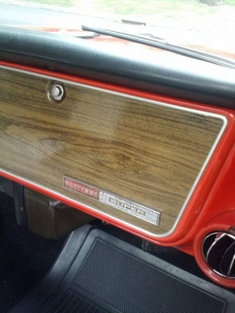 1972 Medium red/white Chevrolet C-10 Long bed