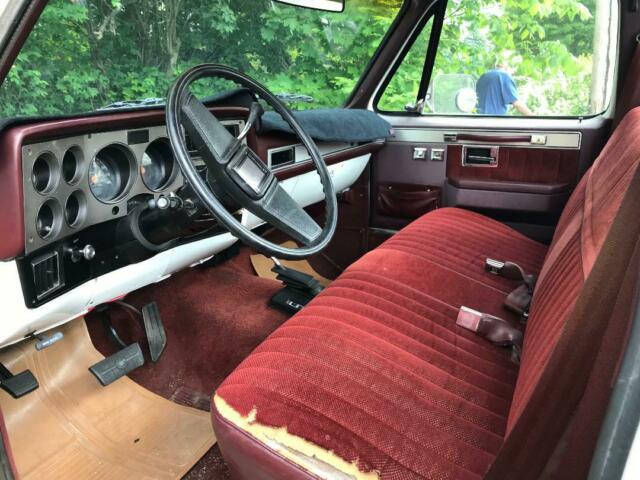 1985 Red/White Chevrolet C/K Pickup 2500 Standard Cab Pickup