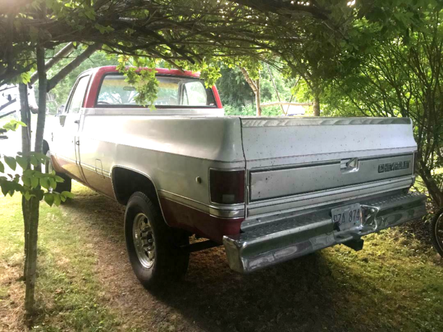 1985 Red/White Chevrolet C/K Pickup 2500 Standard Cab Pickup
