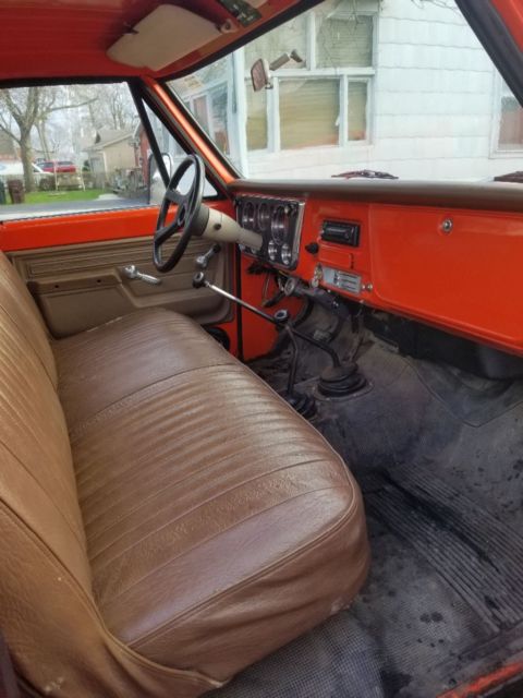 1972 Orange Chevrolet C-10